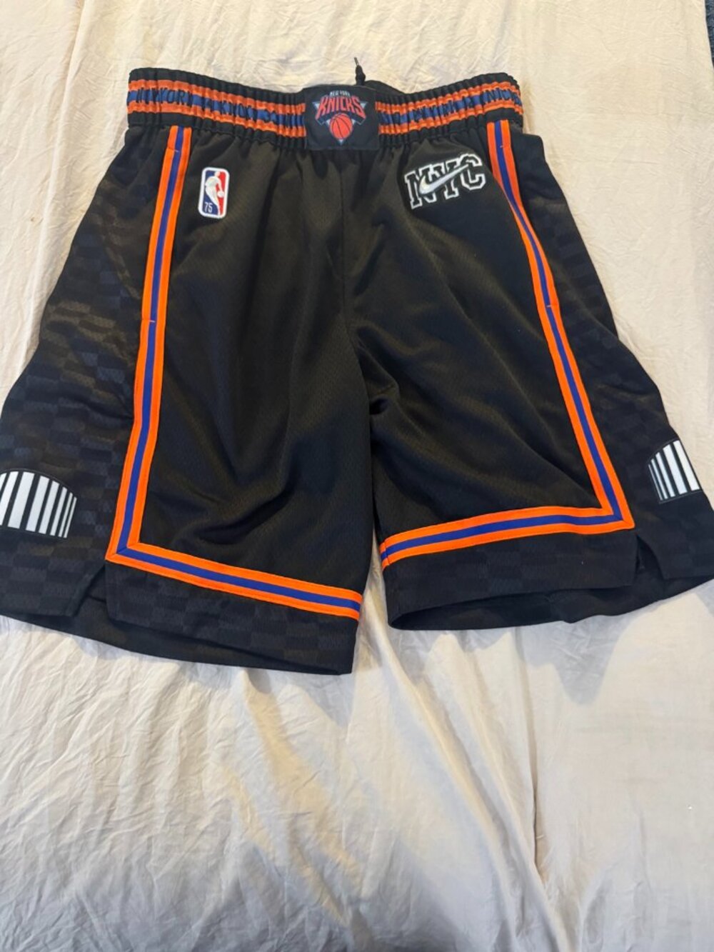 Nike NBA New York Knicks City Edition Shorts Mens M Black NWT